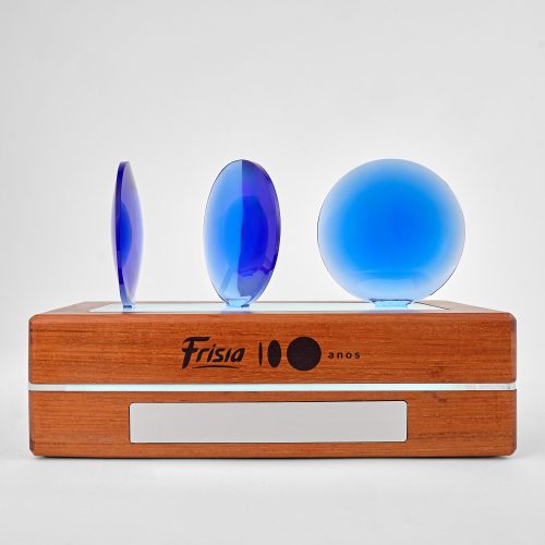 Selo Frísia 100 Anos recebe prêmio internacional de marca