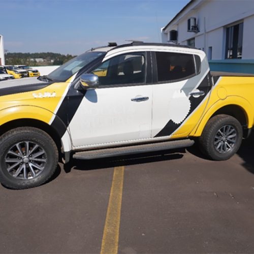 Novo leilão de 76 veículos do Estado não terá taxa do leiloeiro; lote tem Hilux e Triton Sport