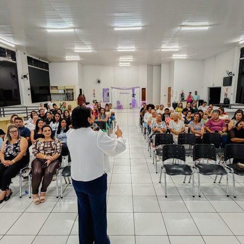 Grande participação marca palestra com Christiane Yared em Carambeí