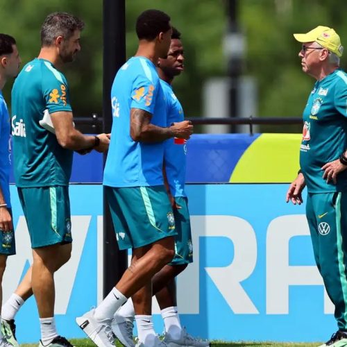 Brasil inicia preparação para oitavas da Copa contra Noruega
