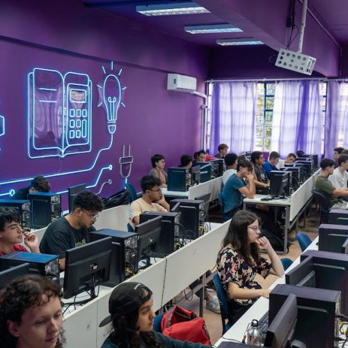 Escolas estaduais iniciam cadastro de estudantes na Carteira de Trabalho Digital
