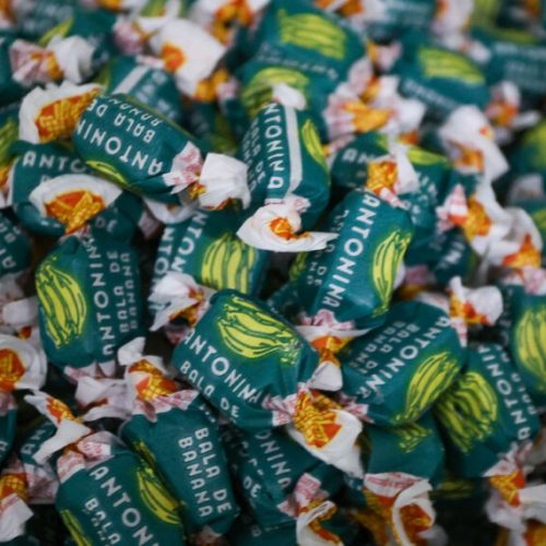 Bala de banana é reconhecida como Patrimônio Cultural Imaterial do Paraná