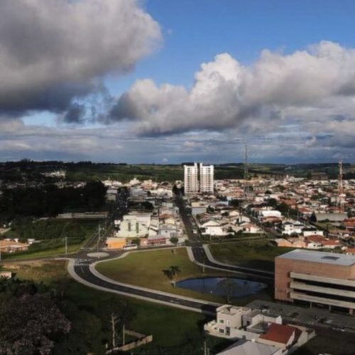 Prefeitura de Carambeí inicia entrega dos carnês do IPTU 2025
