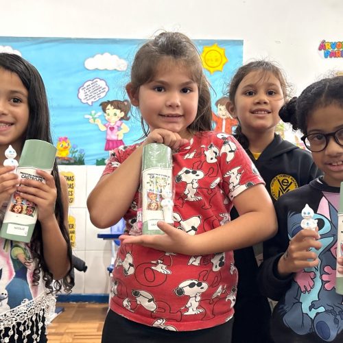 ‘Pintando um Sorriso’ entrega kits de higiene bucal para alunos das escolas municipais de Castro
