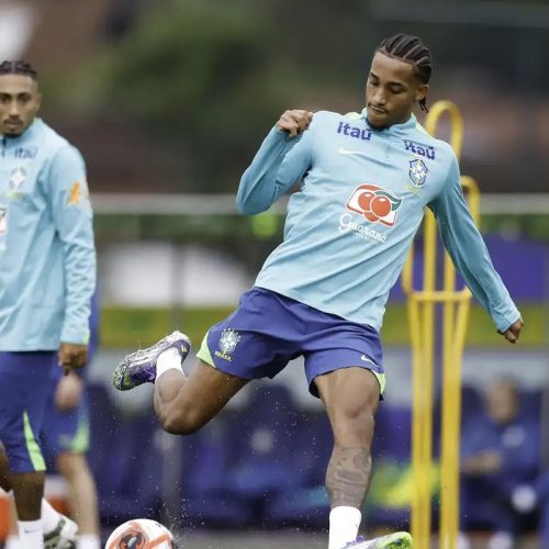 Brasil enfrenta Bolívia em seu último compromisso pelas Eliminatórias