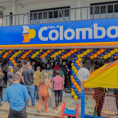 Lojas Colombo inaugura a primeira unidade em Carambeí