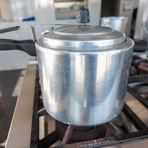 Corpo de Bombeiros do Paraná alerta para riscos e cuidados no uso da panela de pressão