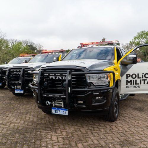 Blindagem, potência e carga alta: caminhonetes RAM reforçam patrulha na fronteira