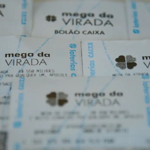 Prêmio da Mega da Virada chega a R$ 1 bilhão