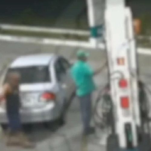 Frentista desmaia ao levar soco de cliente bêbado no Paraná