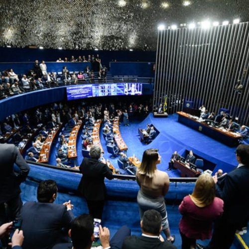 Senado aprova fim da escala 6×1 e redução da jornada de trabalho