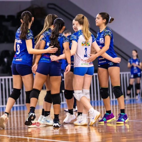 Castro tem fim de semana de destaque no futsal e no vôlei em competições estaduais e regionais