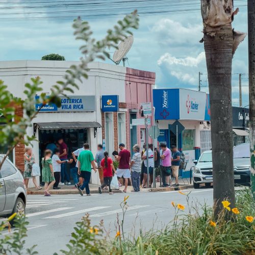 Último dia de 2025 tem movimento tranquilo no comércio de Carambeí