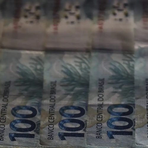 Salário mínimo de R$ 1.621 começa a valer nesta quinta-feira