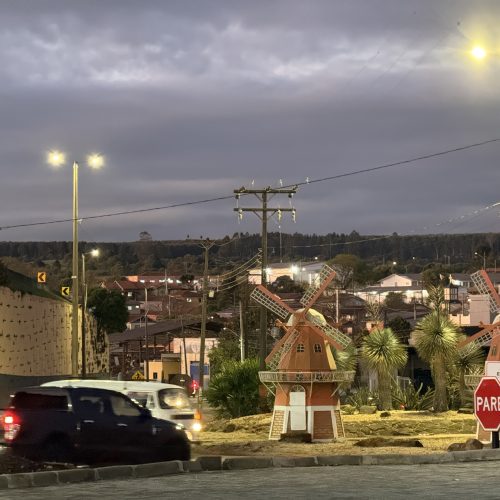 Alerta prevê tempestade e ventos de até 100 km/h no Paraná