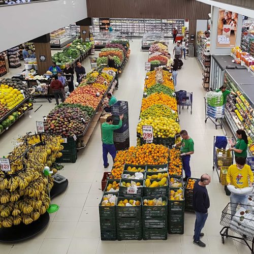 Tomate, batata e óleo de soja registram queda de preço, aponta índice do Ipardes