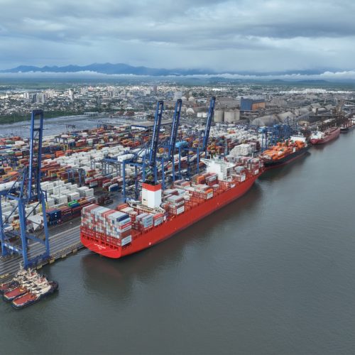 Mesmo com mercado desafiador, Paraná atinge 2° maior patamar de exportações da história em 2025