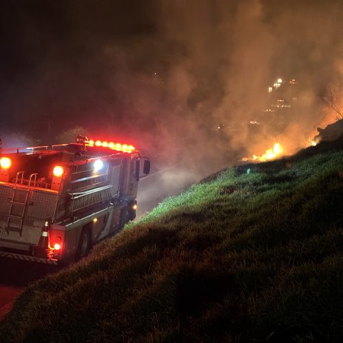 Incêndio próximo ao Jardim Brasília mobiliza equipes de emergência em Carambeí