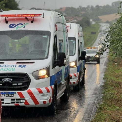 Colisão entre bicicleta e automóvel deixa ciclista ferido na PR-151, em Carambeí