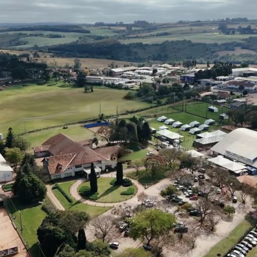 Dia da Comunidade reúne milhares de pessoas em Carambeí e celebra história, cultura e lazer