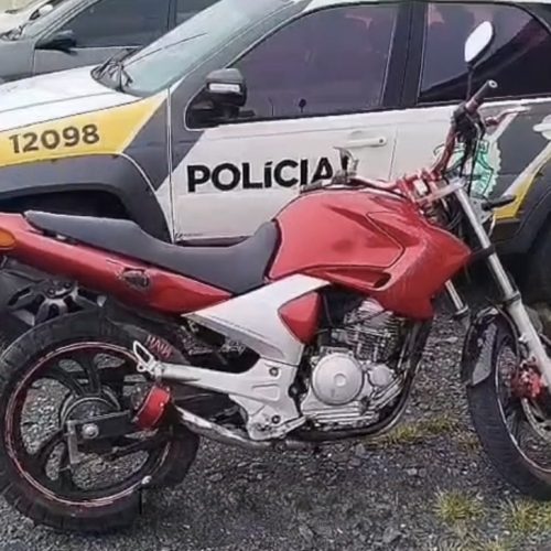 Polícia Militar apreende motocicleta por perturbação do sossego em Carambeí