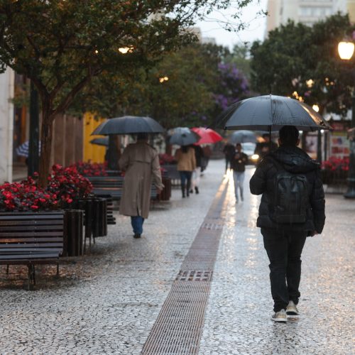 Aviso de temporais: fim de semana será chuvoso no Paraná