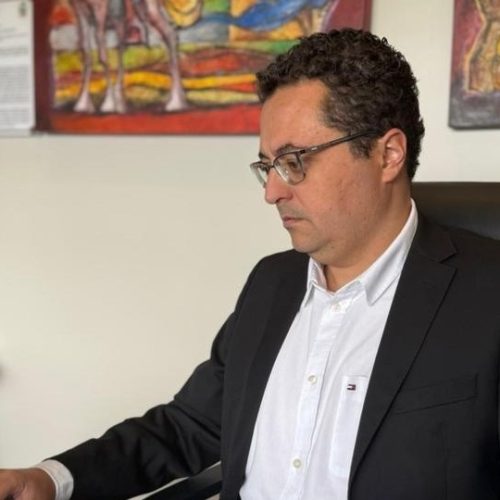 Castro anuncia pagamento antecipado e destaca equilíbrio nas contas
