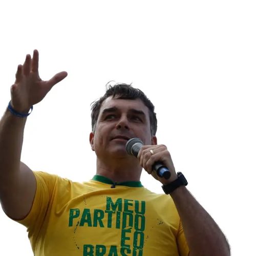 Aliado de Trump diz que Flávio Bolsonaro chegou aos EUA
