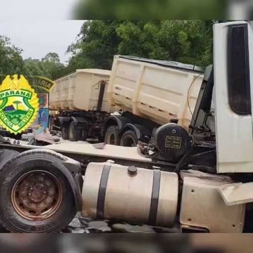 Motorista morre em batida envolvendo três carretas e um carro na PR-092