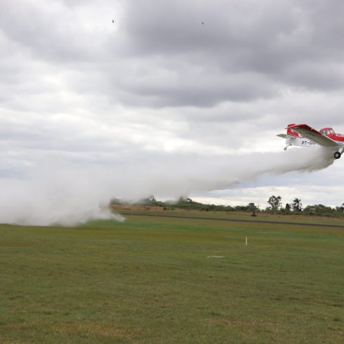 Governo do Paraná contrata aviões para reforçar combate a incêndios florestais