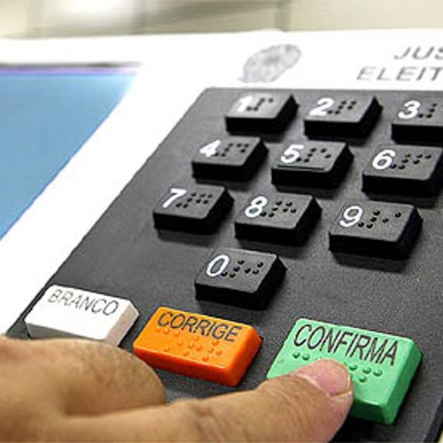 Prazo para tirar ou regularizar título de eleitor termina nesta quarta