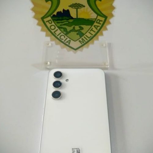 PM recupera celular furtado de comércio na região; um homem foi preso