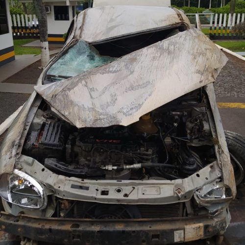 Mulher e três crianças ficam feridas após capotamento na PR-151, entre Carambeí e Castro