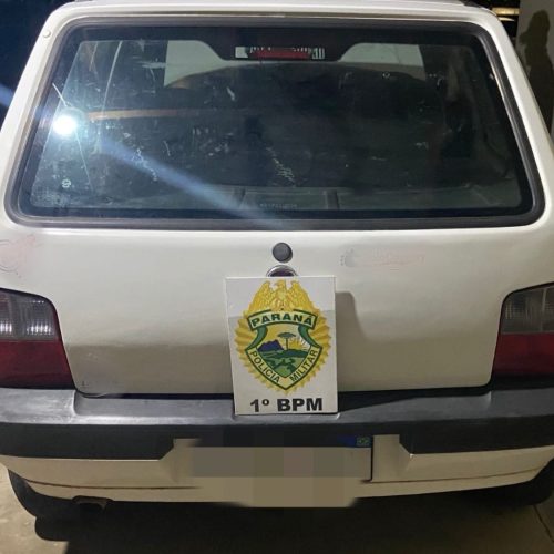 Veículo com sinais adulterados é apreendido pela PM em Carambeí