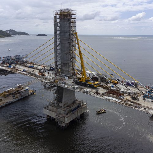 Guaratuba, 04 de dezembro de 2025 - Ponte que liga as cidades de Guaratuba e Matinhos.